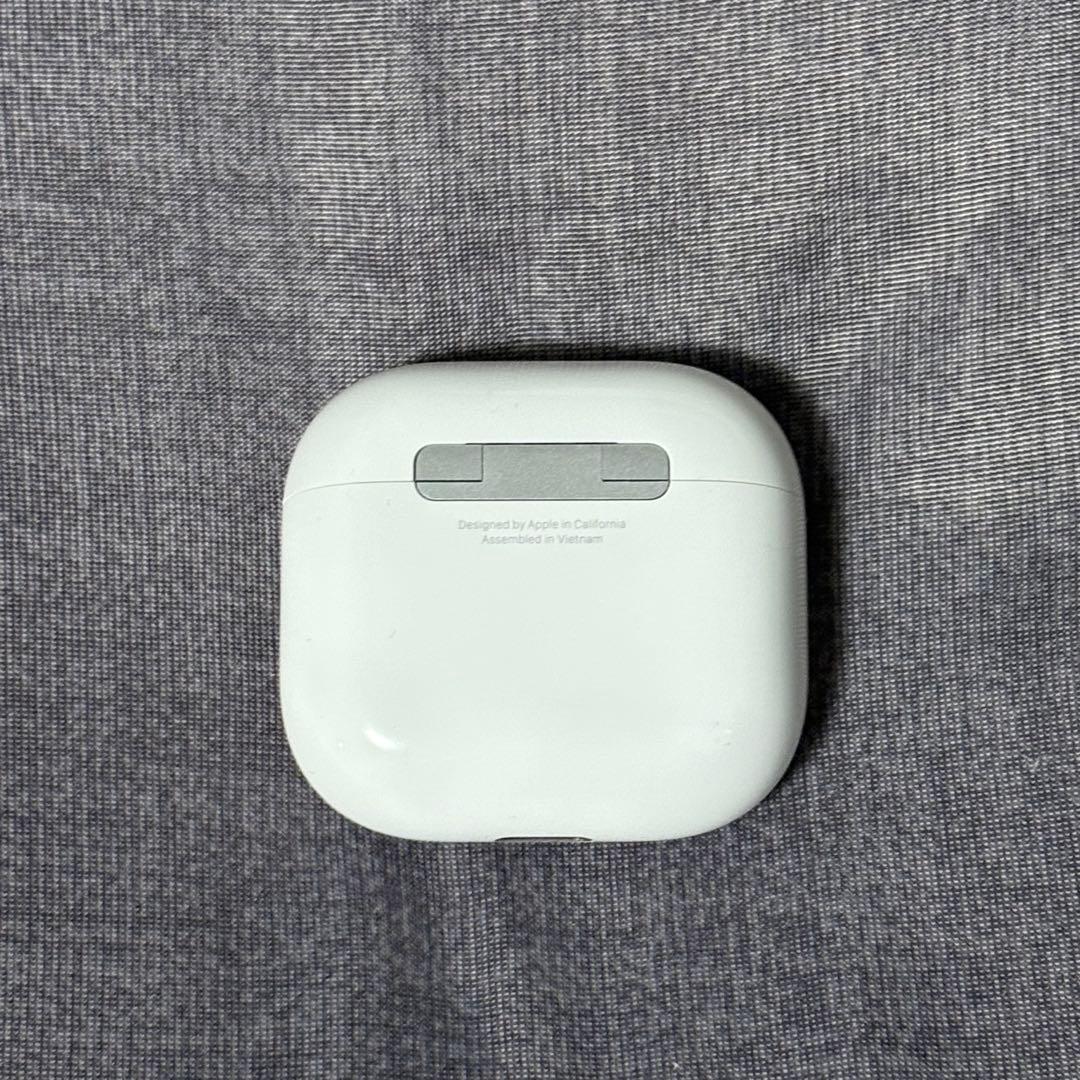 AirPods4本体 アクティブノイズキャンセリング搭載なし