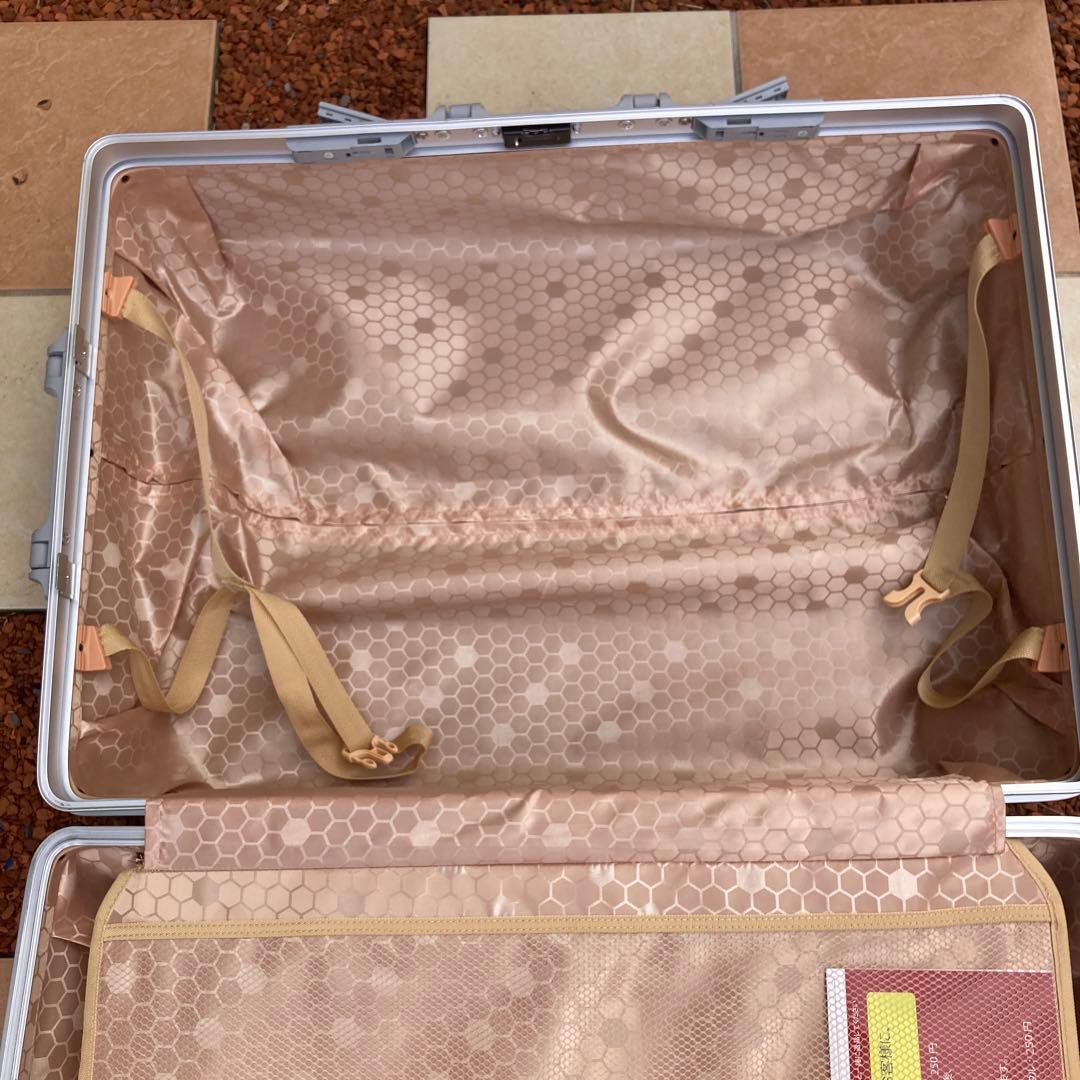 14800→9880 リモア風のビッグサイズのキャリーバッグ