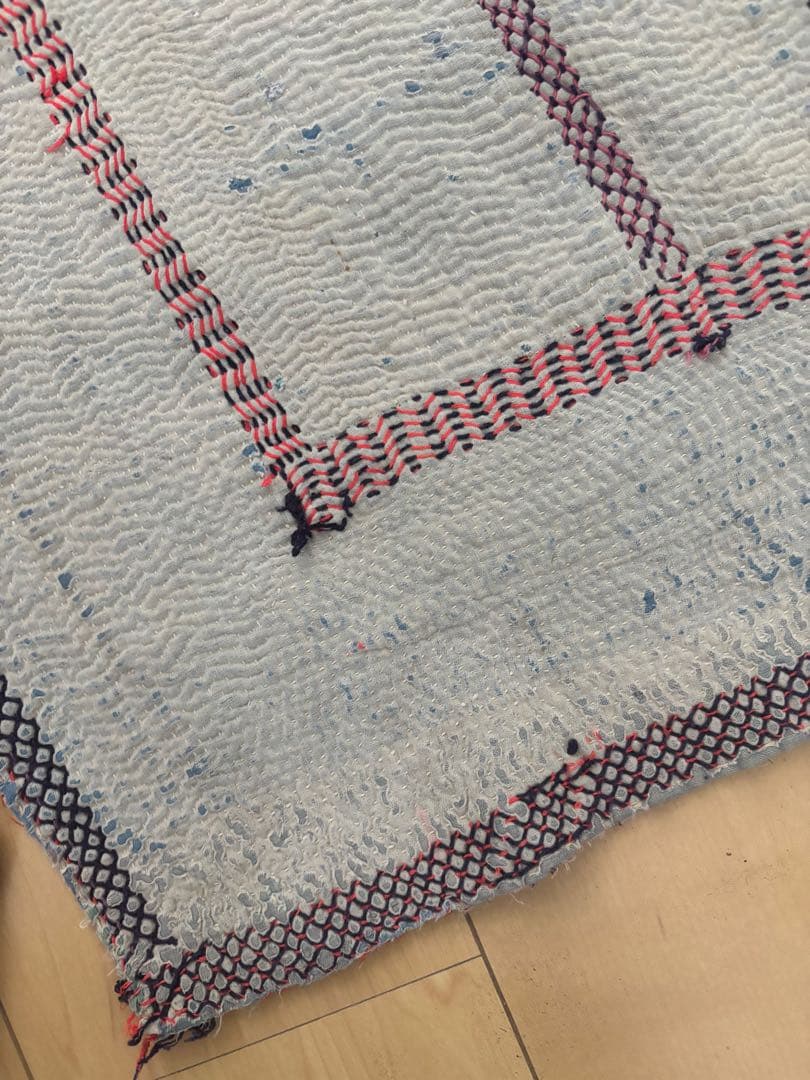 ヴィンテージ　ラリーキルト　ホワイトカンタ　刺繍　リバーシブル