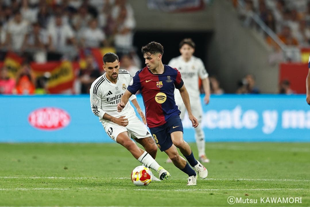 ペドリ　バルセロナ24-25 背番号8 正規品　コパデルレイ決勝仕様