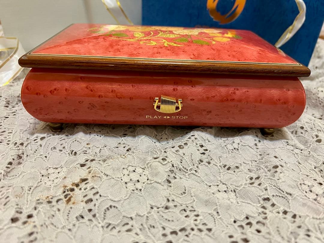 「オルフェウス」金魚花火(大塚愛)サンキョ象嵌ジュエルBOXオルゴール(30弁)