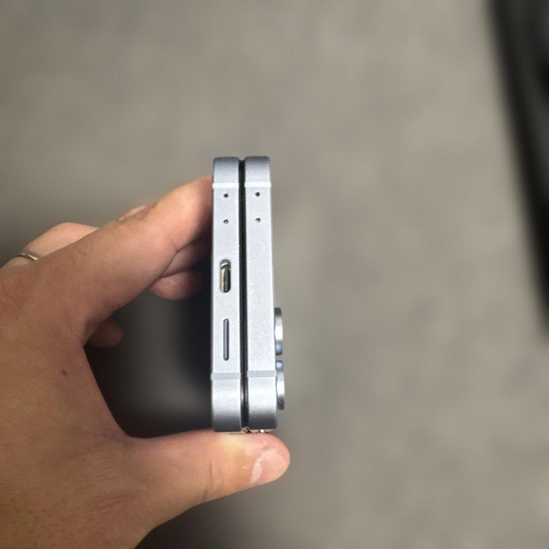 Galaxy Z Flip6 本体［au］ケース5種サービス