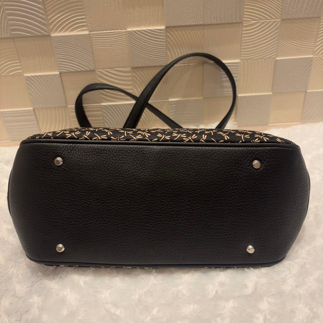 印伝　手提げ　ハンドバッグ　黒地　白漆　とんぼ　印傳屋 JRA公認　鹿革