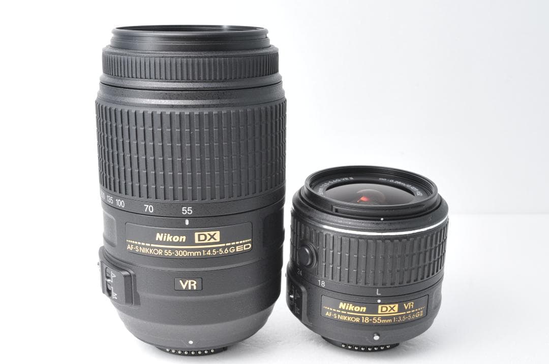 シャッター数新品級❣️美品 Nikon D5300⭐️Wi-Fi ダブルレンズ