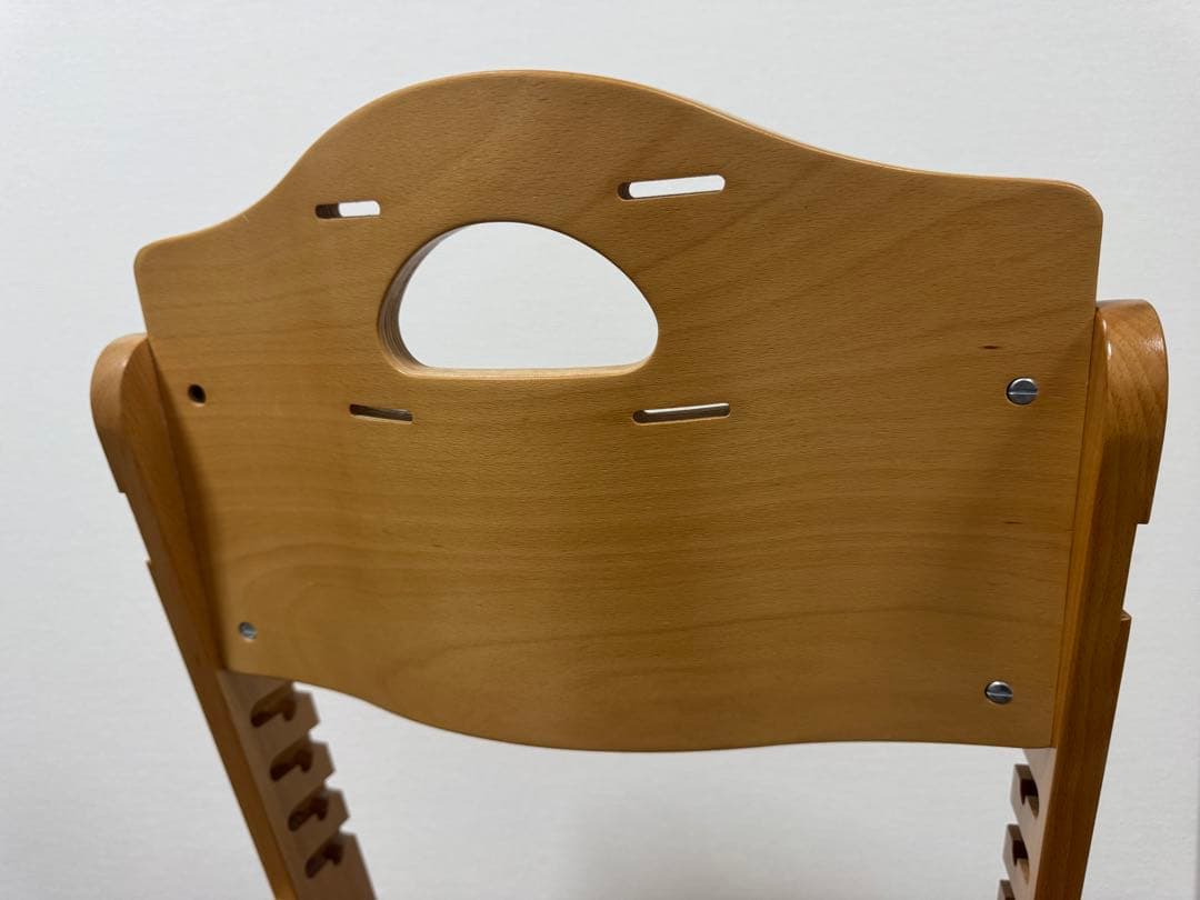 ビヨンドジュニアハイチェア Abiie オリーブ beyond 少し難あり