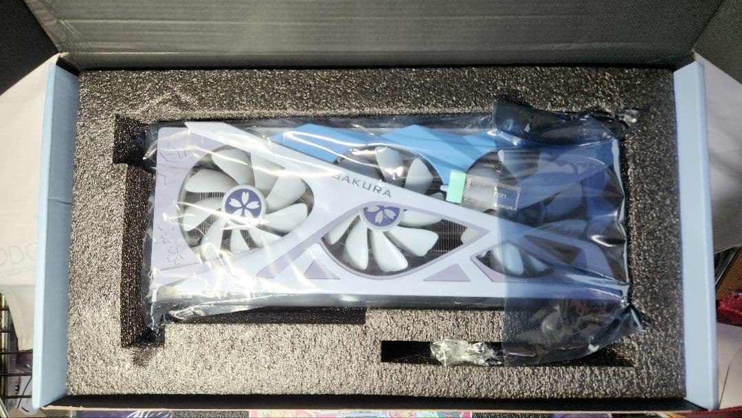 【りあ】Yeston Sakura RADEON RX 9070 16GB