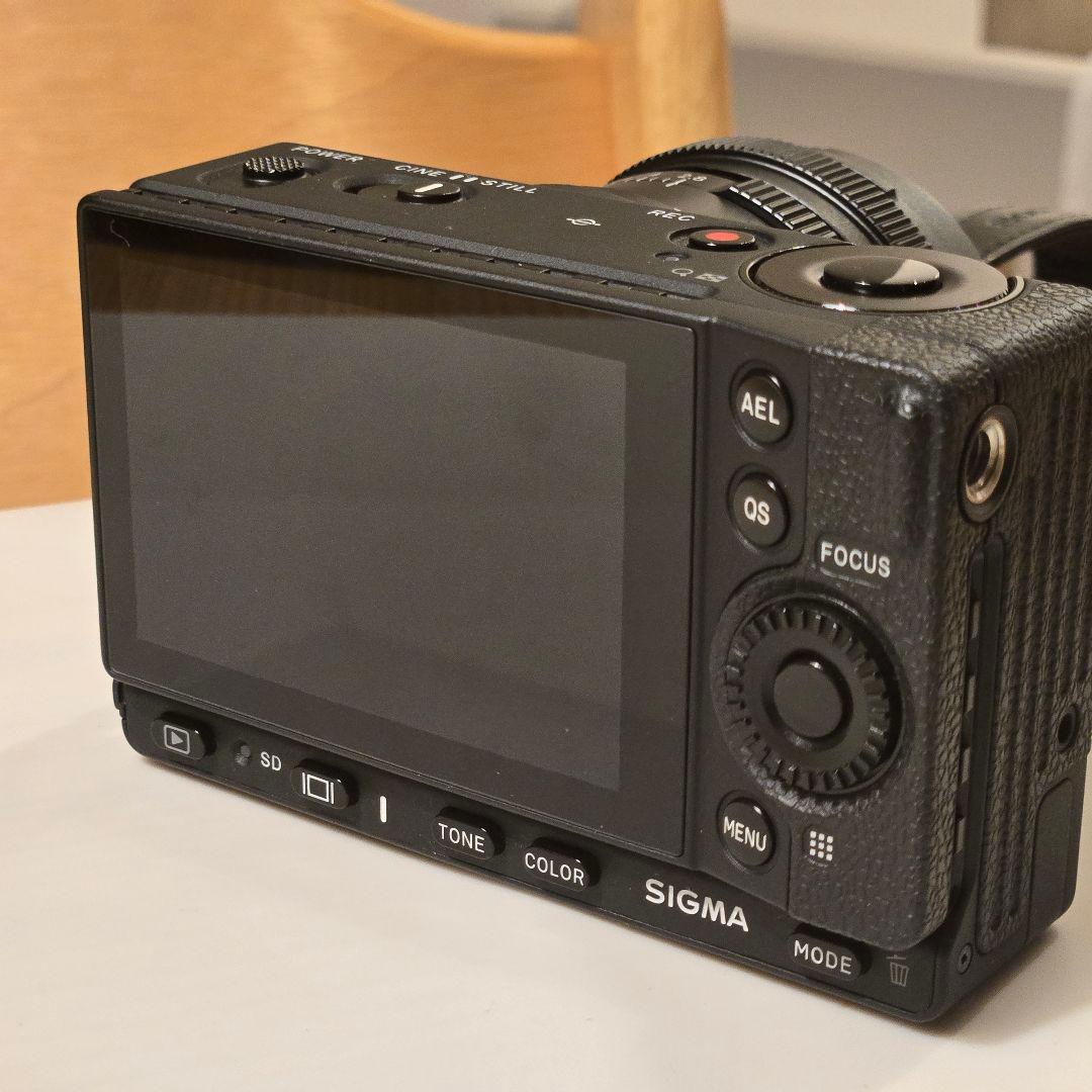 SIGMA fp ミラーレスカメラ 45mmレンズキット