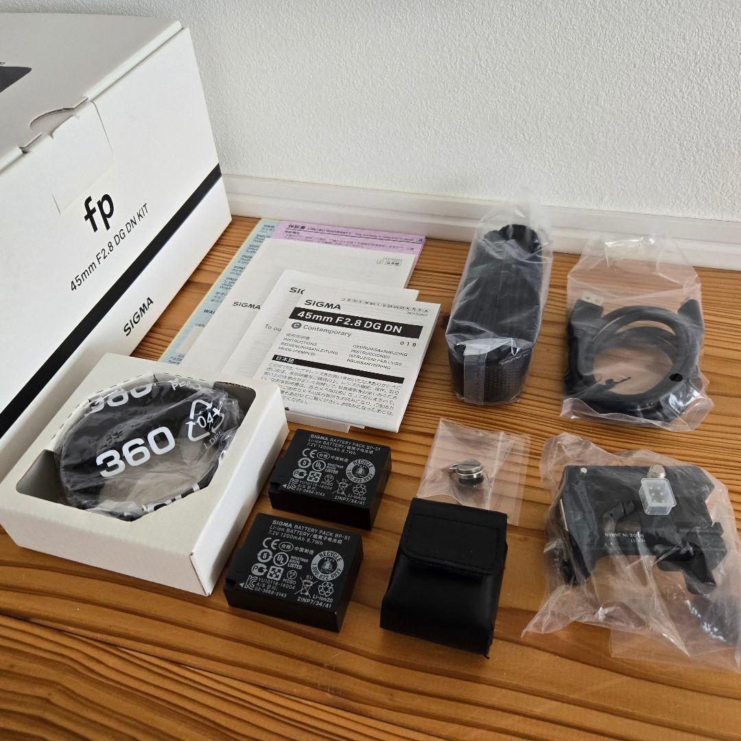 SIGMA fp ミラーレスカメラ 45mmレンズキット