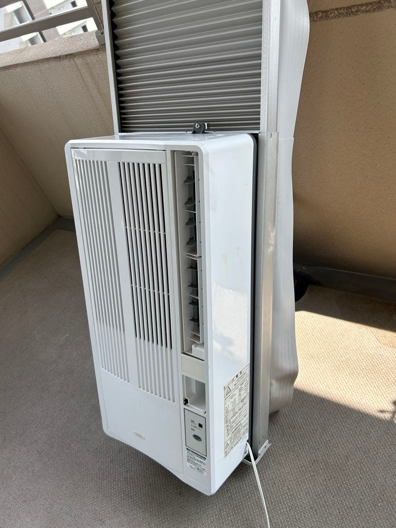 窓用エアコン 冷房、除湿機能付き　2021年製