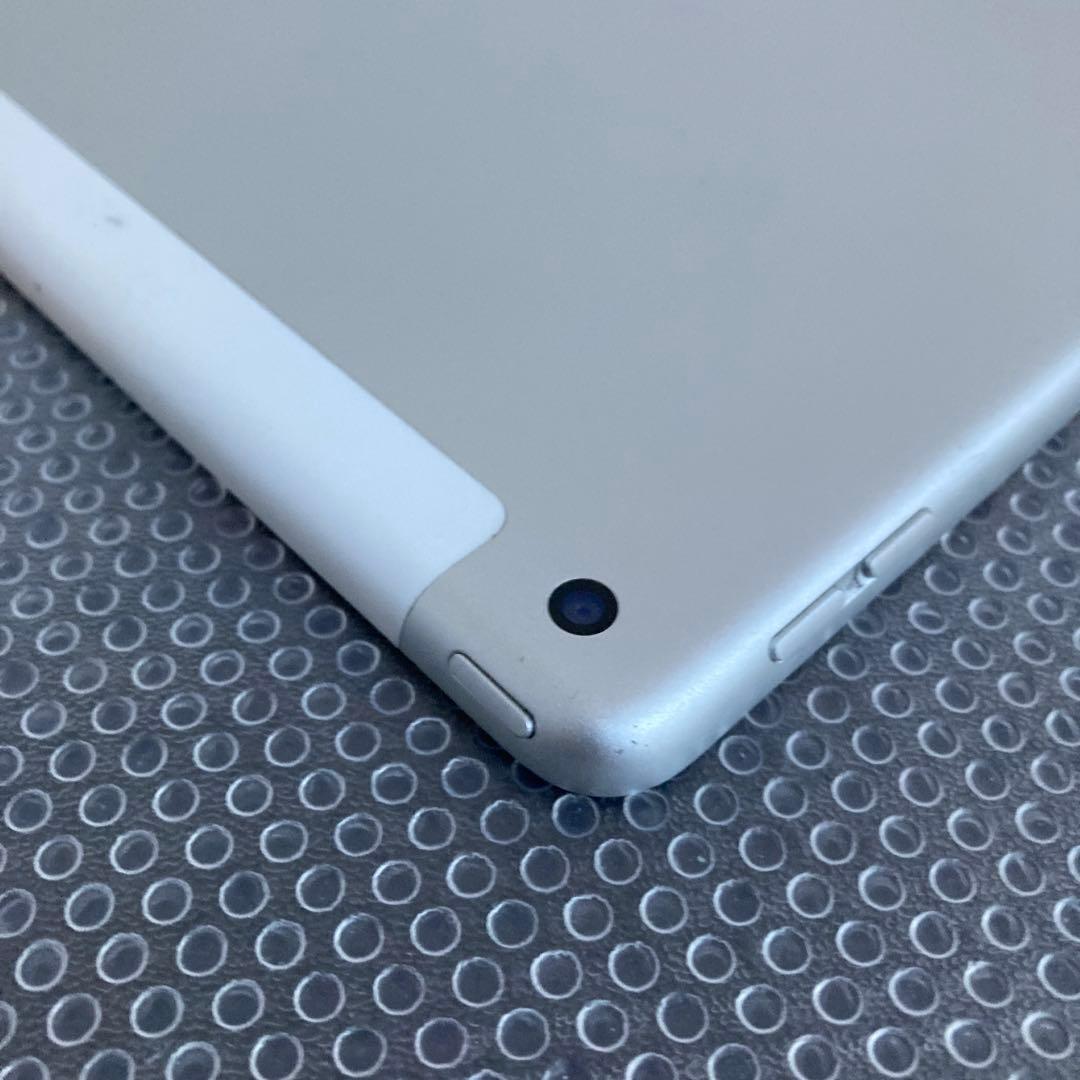 798【早い者勝ち】電池最良好☆iPad7 第7世代 32GB SIMフリー☆
