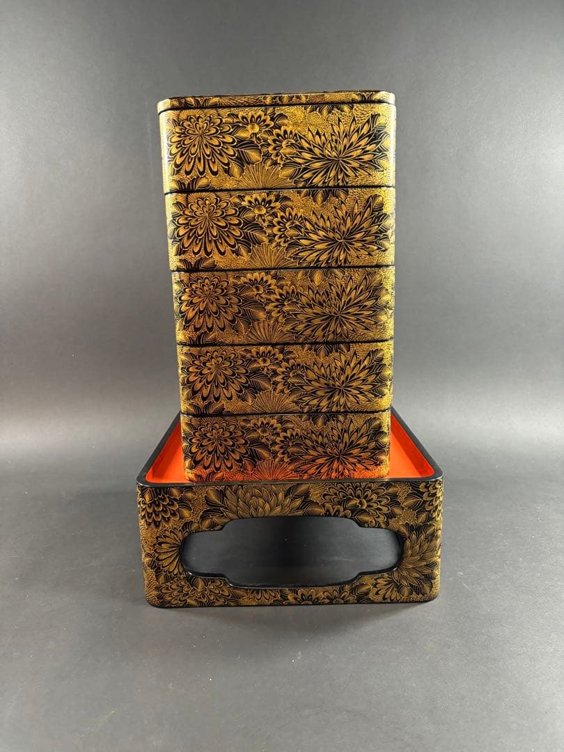 セール　輪島塗　重箱　菊　総沈金五段　5段　お正月　能登　共箱　重台