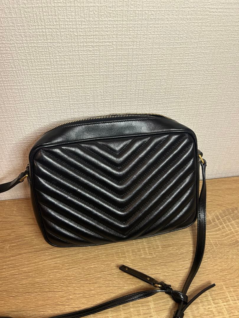 YSL ブラック ショルダーバッグ タッセル付き