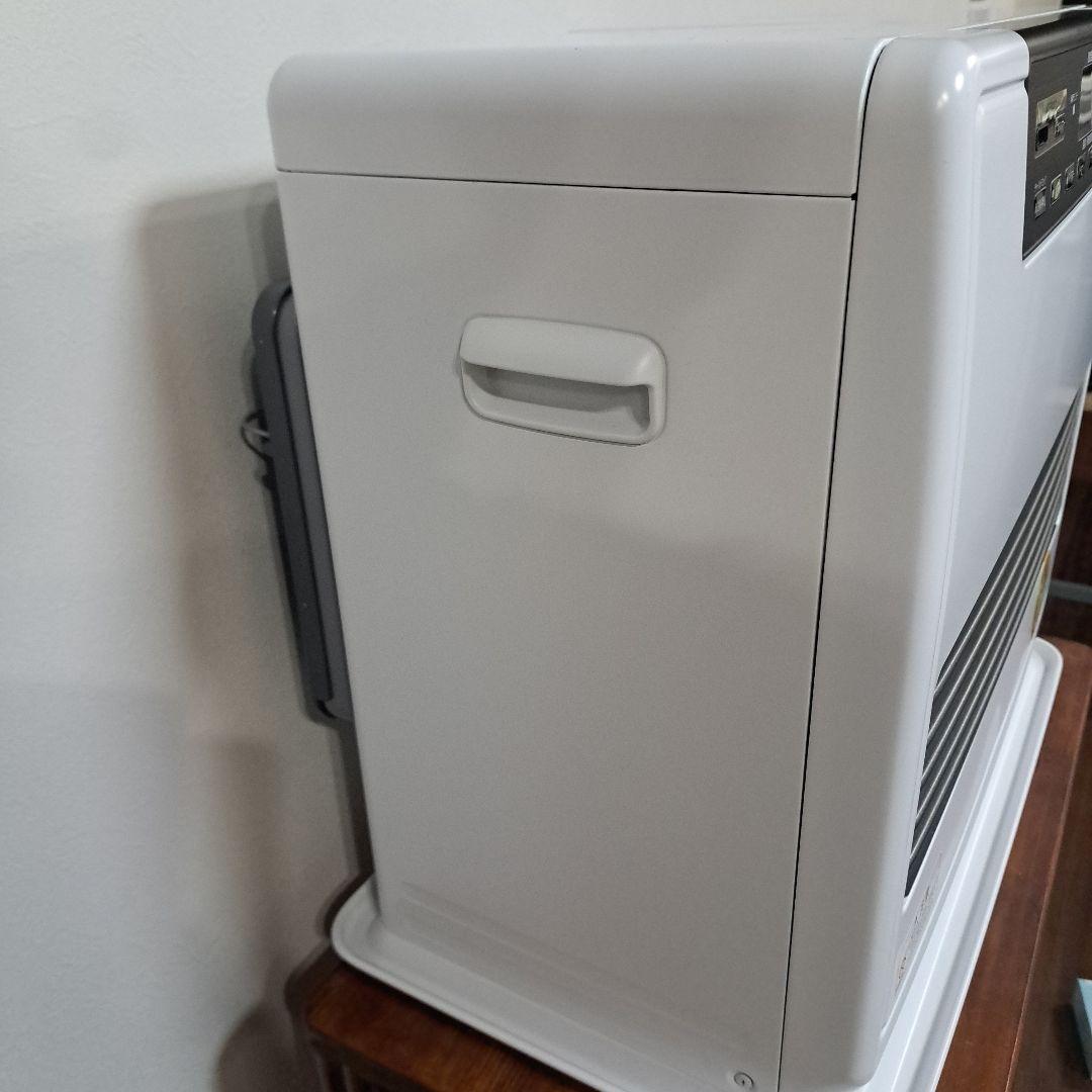 2015年製 ダイニチ　ファンヒーター　FW-4715SDX