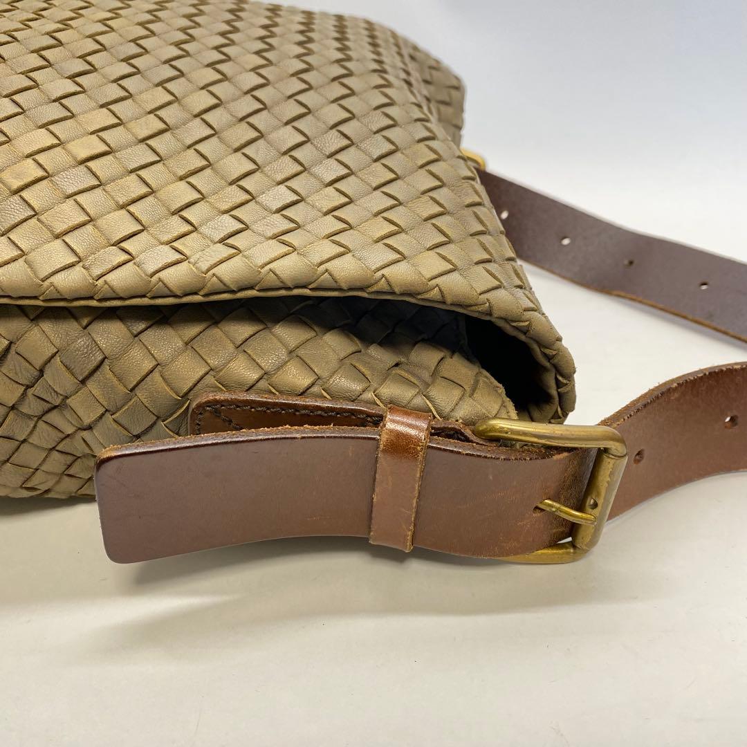 ボッテガヴェネタ ショルダーバッグ カーキ イントレチャート メッセンジャー