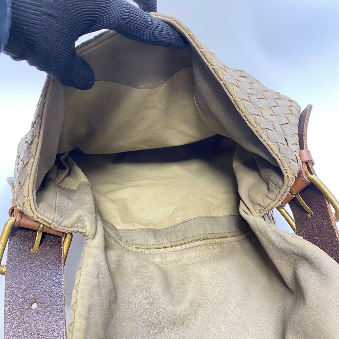 ボッテガヴェネタ ショルダーバッグ カーキ イントレチャート メッセンジャー