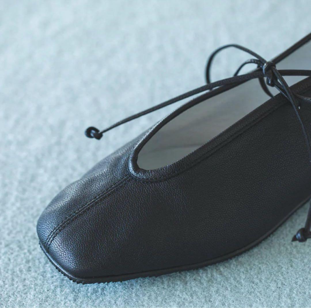 sui スイ　レースアップシューズ　24cm