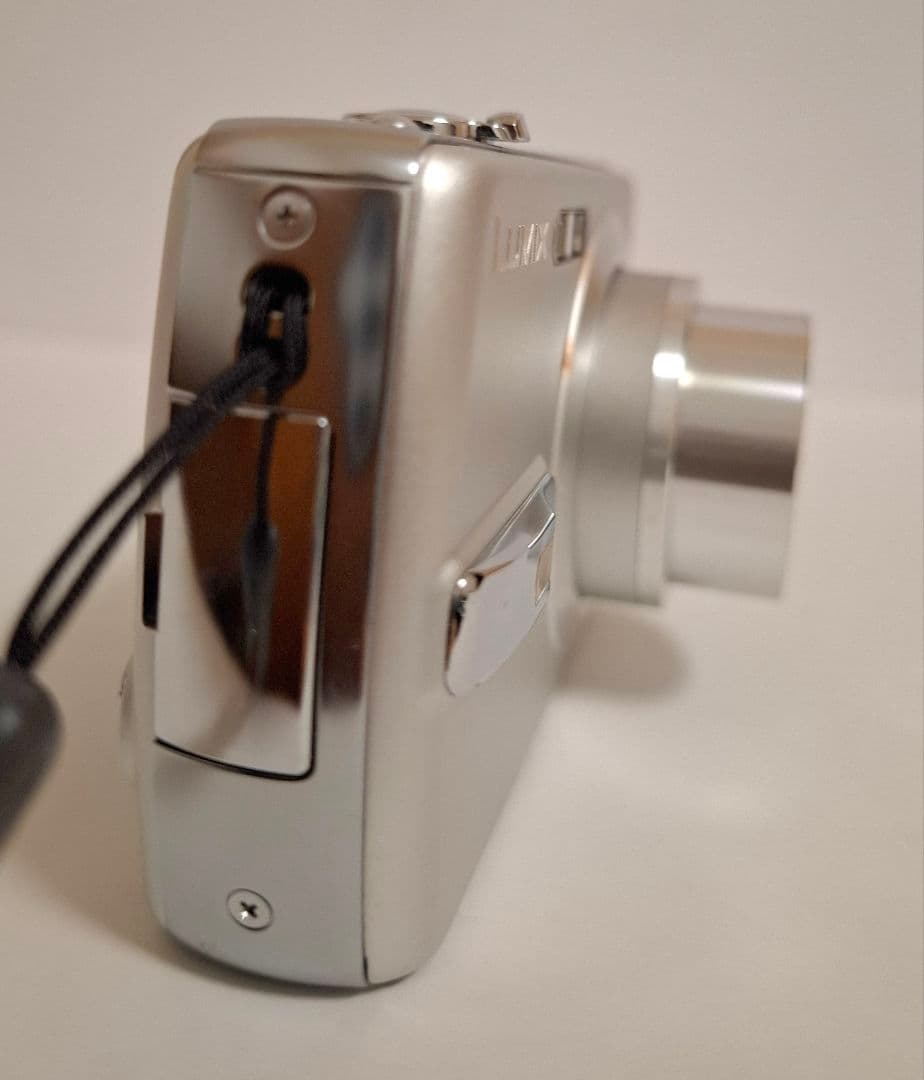 [美品] パナソニックPanasonic LUMIX DMC-FX50