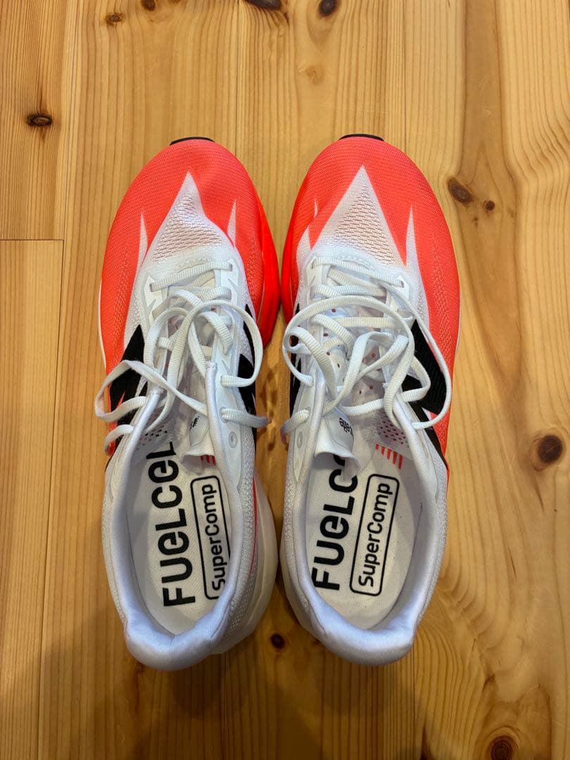 ニューバランス　FuelCell Super Comp Elite v5