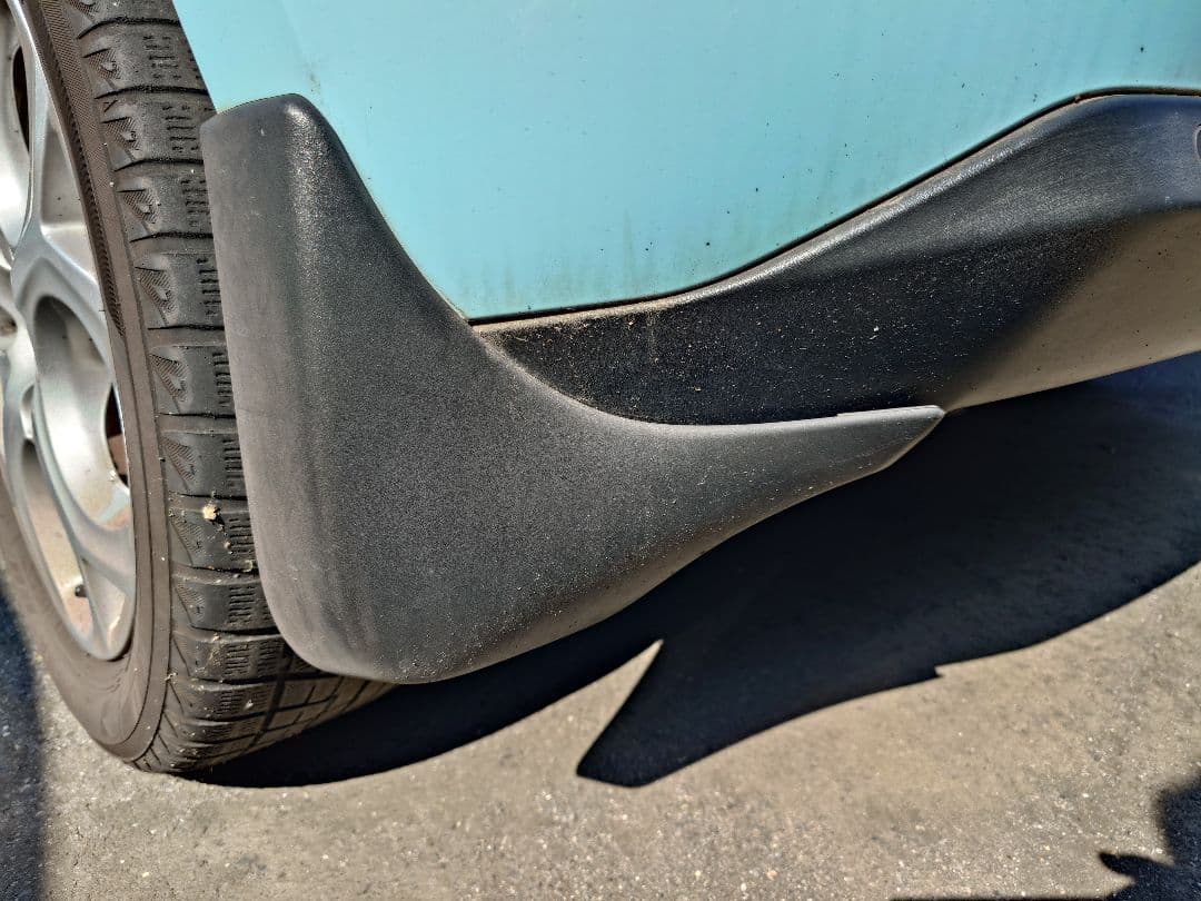 【シトロエン純正】　2代目C3用、マッドガード（リア左右）