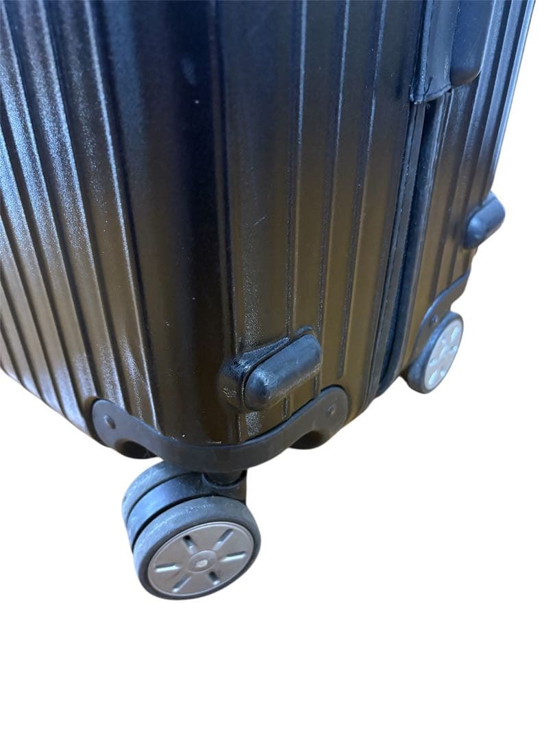 大容量 RIMOWAリモワ サルサ104L 4輪キャリーケース ブラック