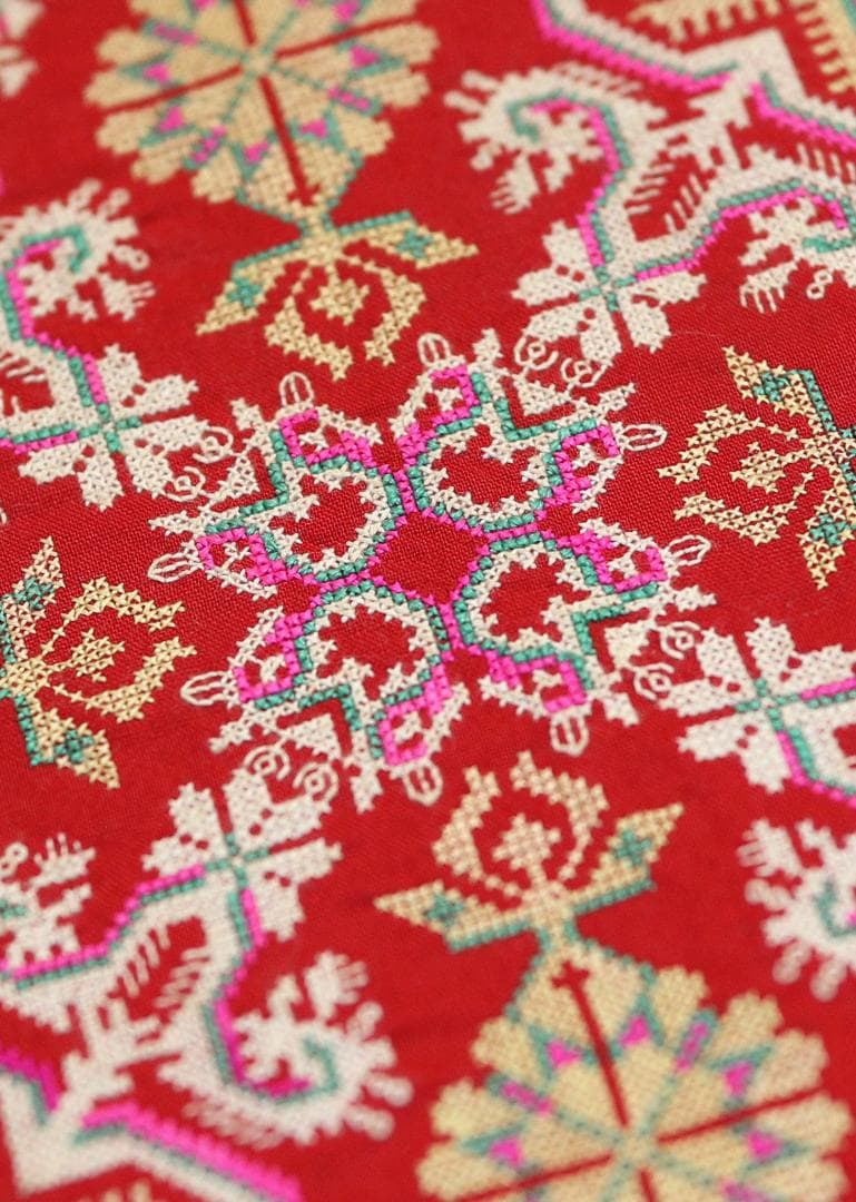 ミャオ族 伝統挑花刺繍 太陽生長紋×花樹文様 手仕事 アンティーク古布 民藝