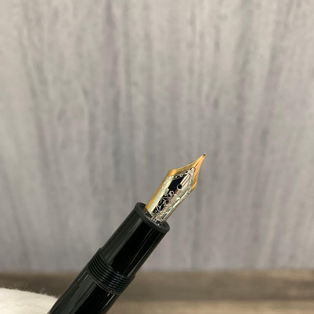 m061207m ★美品★ モンブラン　マイスターシュテュック万年筆 黒　146