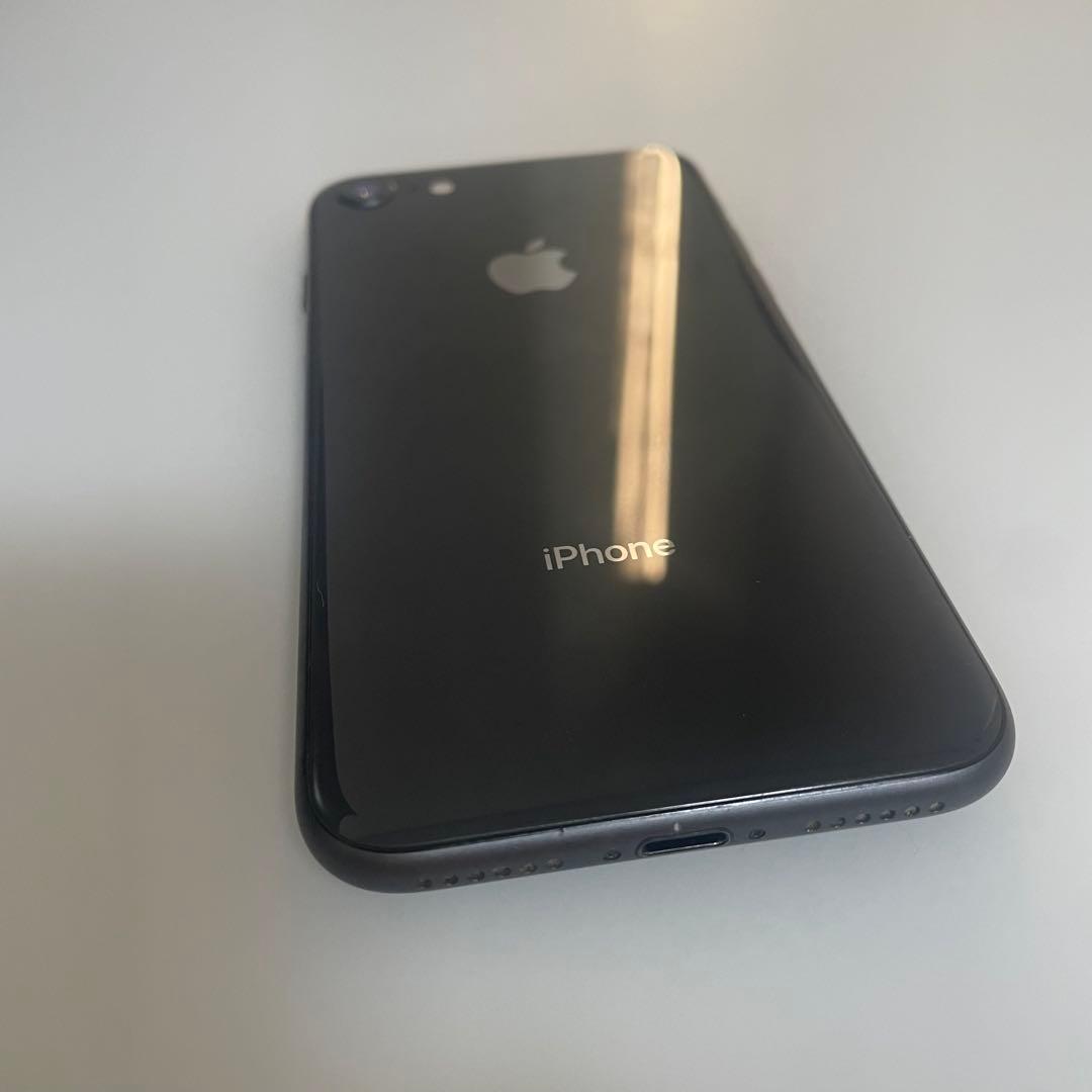 美品★ iPhone8 64GB スペースグレイ バッテリー92% SIMフリー