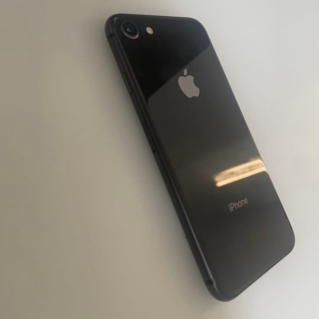 美品★ iPhone8 64GB スペースグレイ バッテリー92% SIMフリー