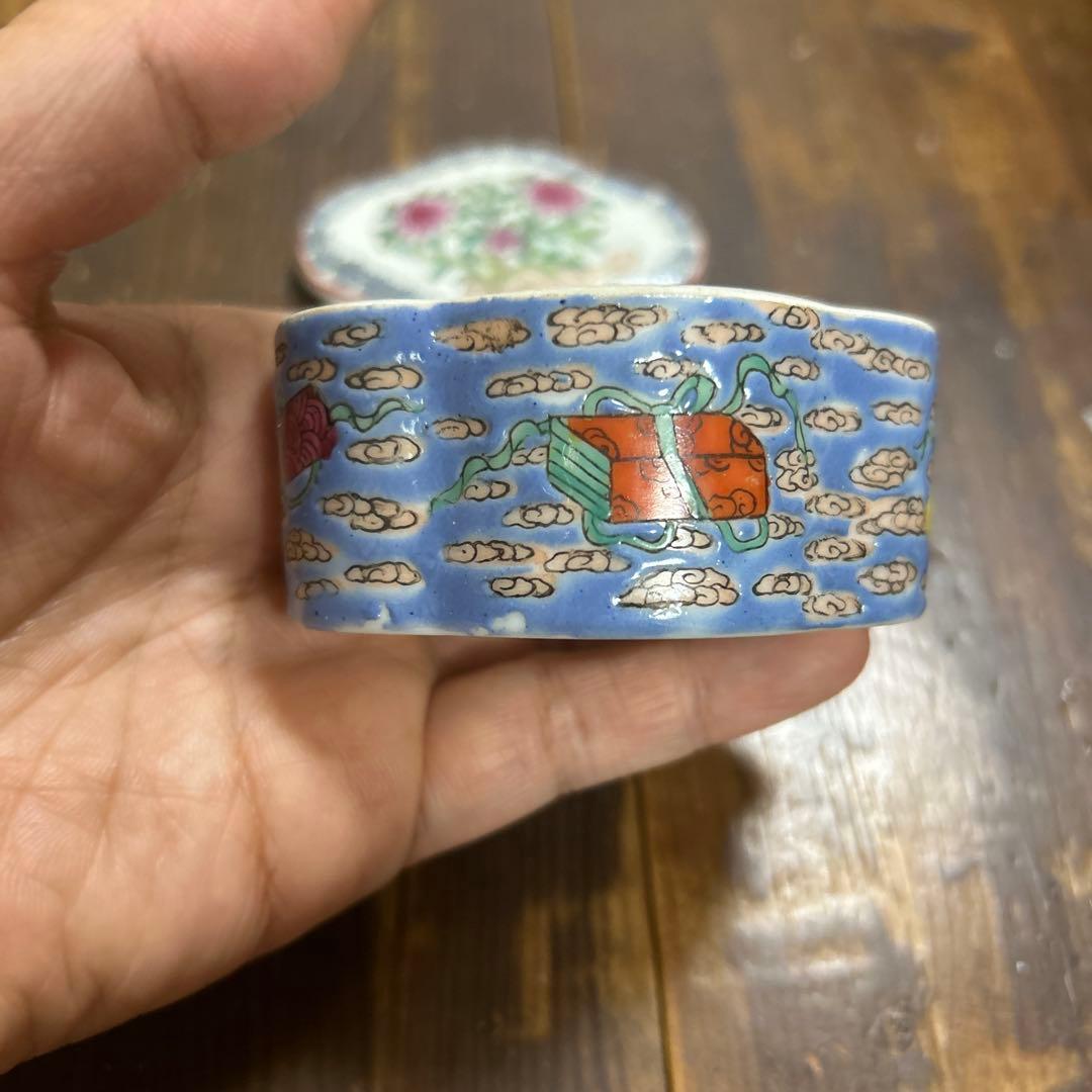 中国古美術　アンティーク　清朝期　粉彩　大清乾隆年製款 香合　蓋物