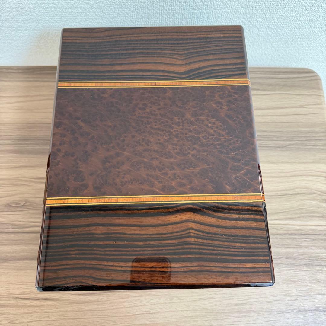 【高額商品】大型　ヒュミドール　フランス製　葉巻用