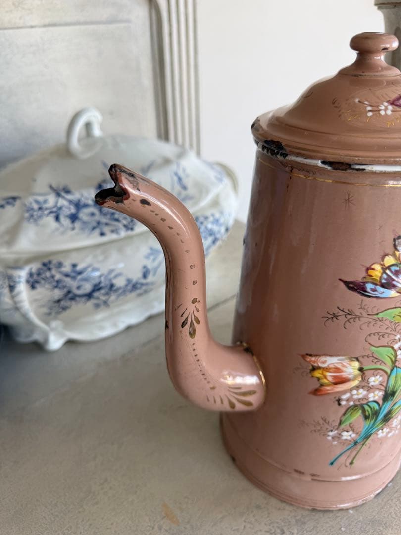 フランスアンティークエトワール社ミルクティー色チューリップ柄のホーローポット