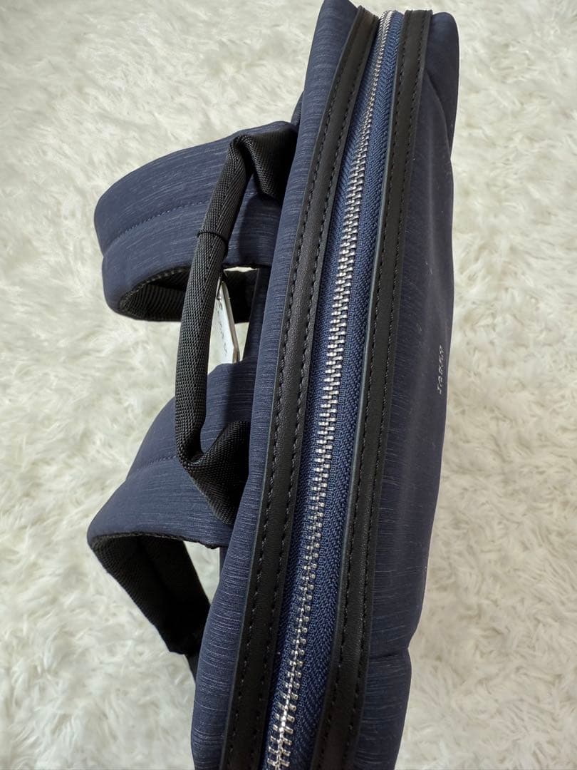 新品　タケオキクチ　ビジネスリュック　ロゴあり