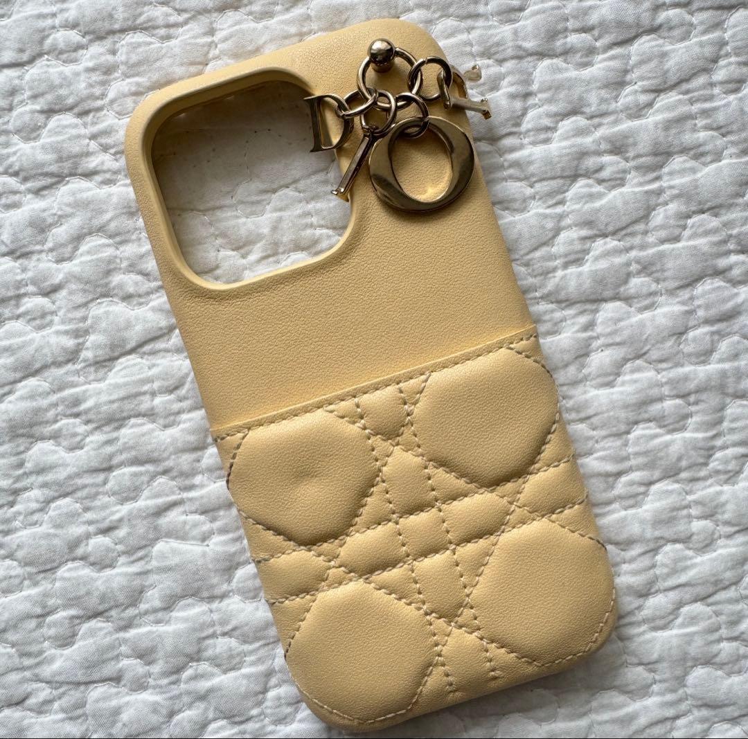 美品 ディオール Lady Dior iPhone 14Pro イエロー