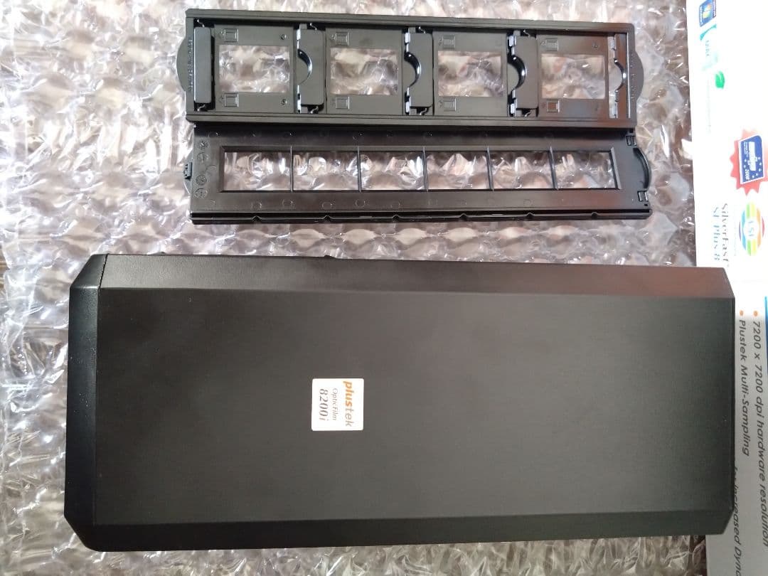 PLUSTEK Optic Film 8200 i SE フィルム スキャナー