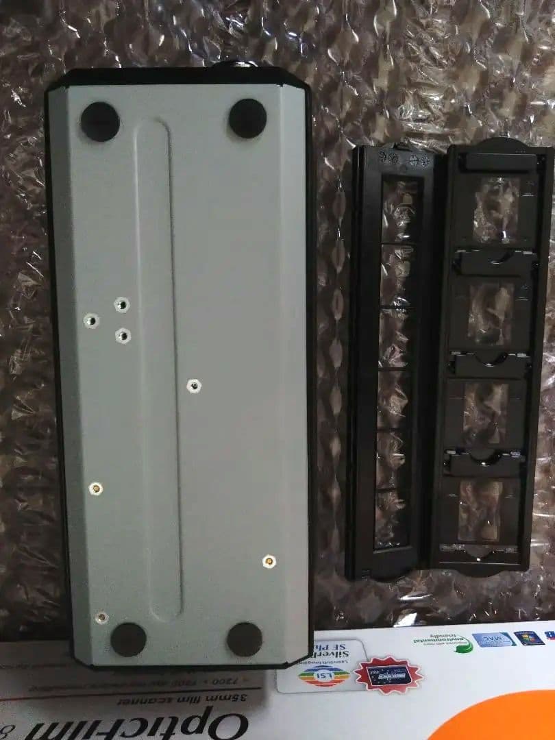 PLUSTEK Optic Film 8200 i SE フィルム スキャナー