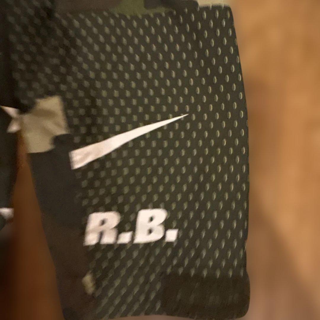NIKE F.C.R.B ナイロンジャケット　M 迷彩柄　カモフラ　NIKE 星