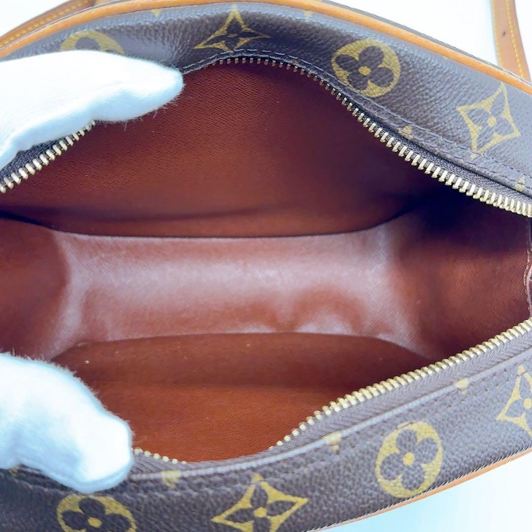 ルイヴィトン　ブロワ　モノグラム　ショルダーバッグ　25121905