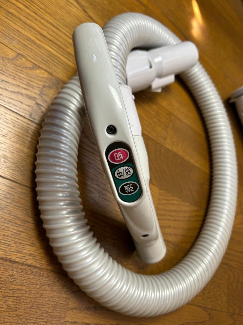 TOSHIBA 紙パック式掃除機 VC-D50K(L)｜紙パック付き