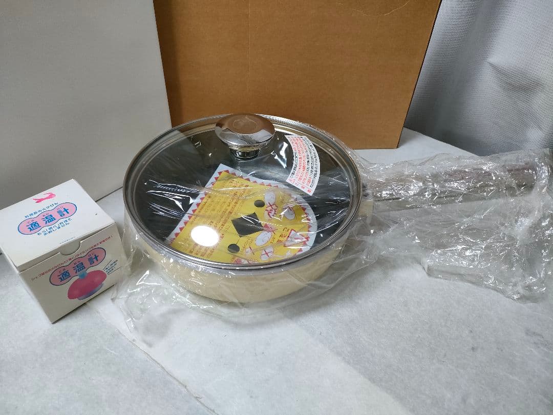 【未使用】　アサヒ軽金属　22オールパン　フライパン　ガラス蓋　適温計付き