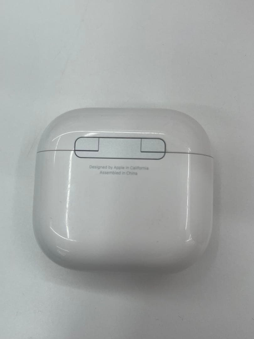 AirPods (第4世代) 本体