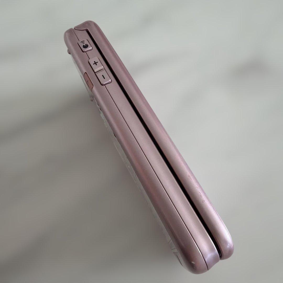 docomo ドコモ らくらくホン F-01M