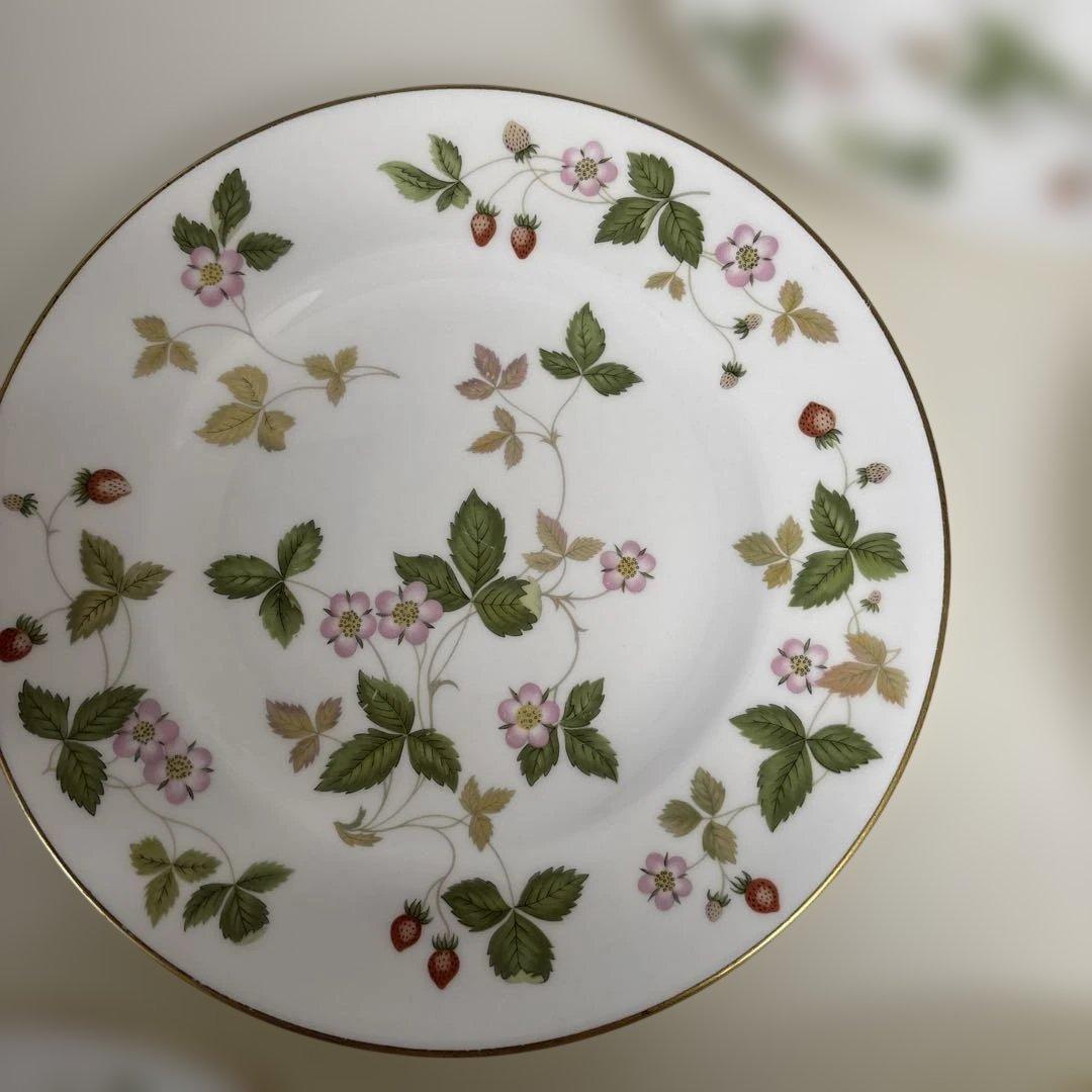 ウェッジウッド　ワイルドストロベリー　デザートプレート20.5cm 黒壺6枚