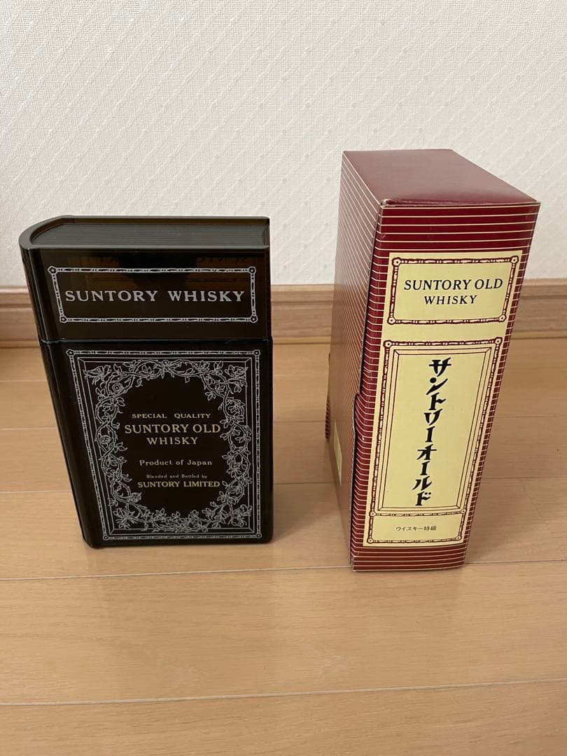 【くりちゃん】サントリーオールドウイスキー　樽型　ブック型　3本セット