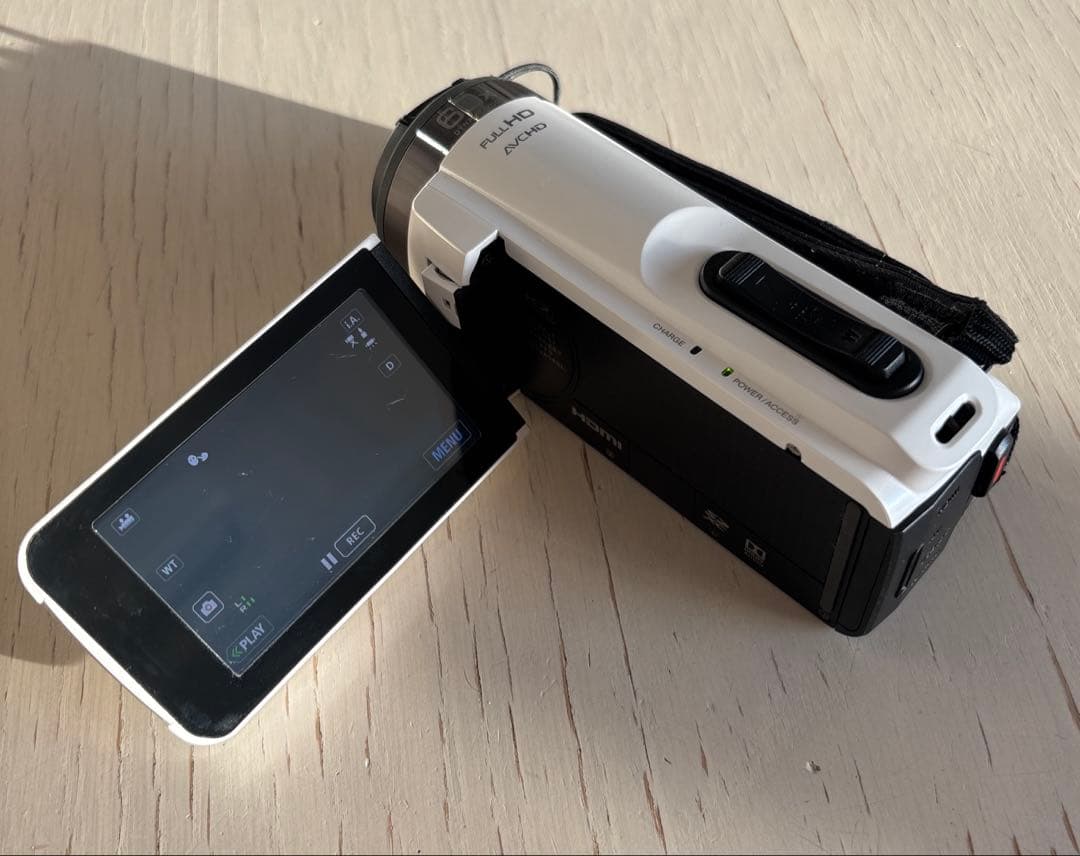 JVC Everio エブリオ　ハンディカメラ　GZ-F270-W　耐衝撃・低温