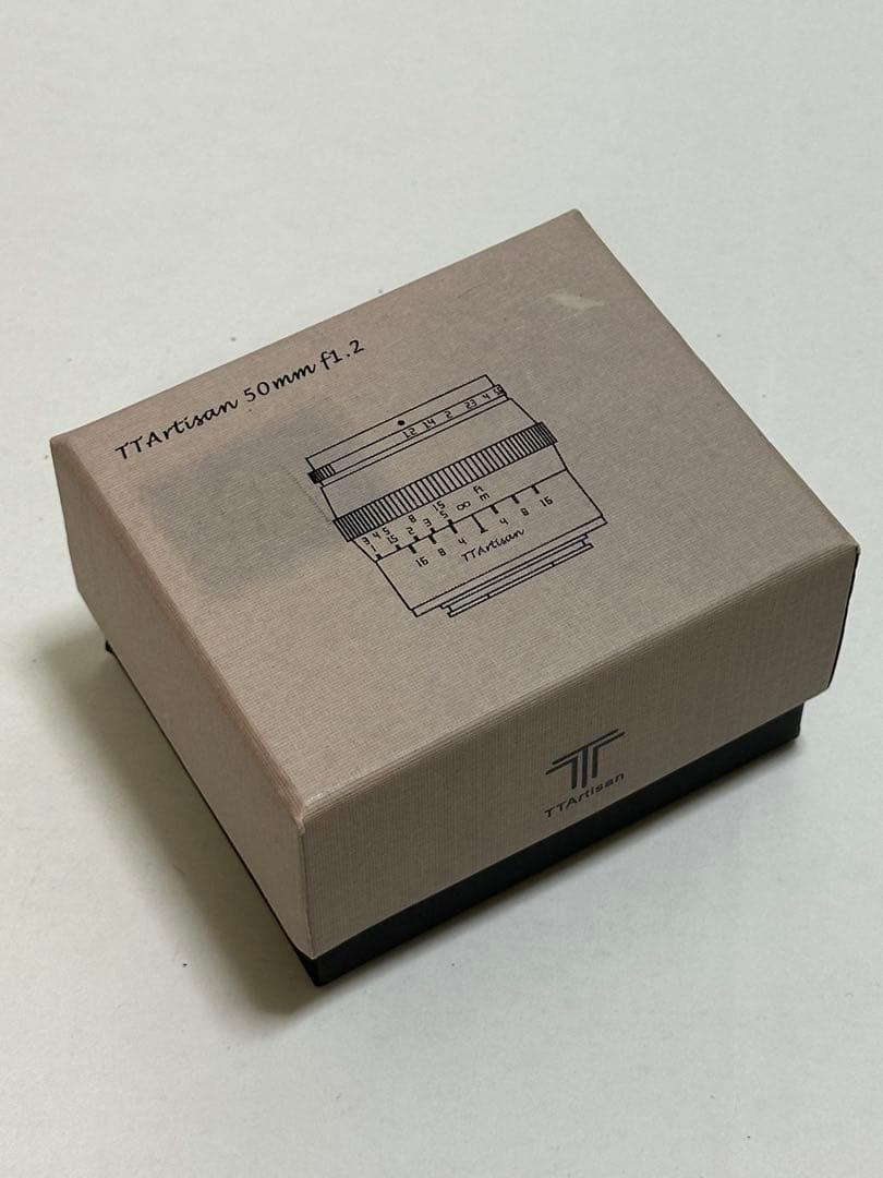 TTArtisan 50mm f/1.2 単焦点レンズ