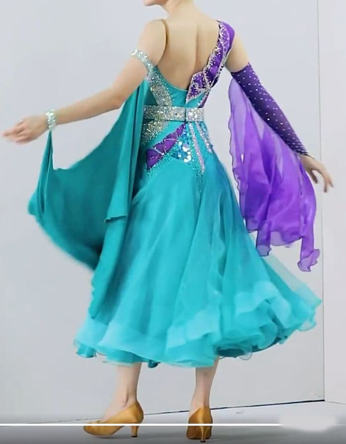 オーダーメイド　社交ダンス衣装　スタンダードドレス　パーティー ターコイズ
