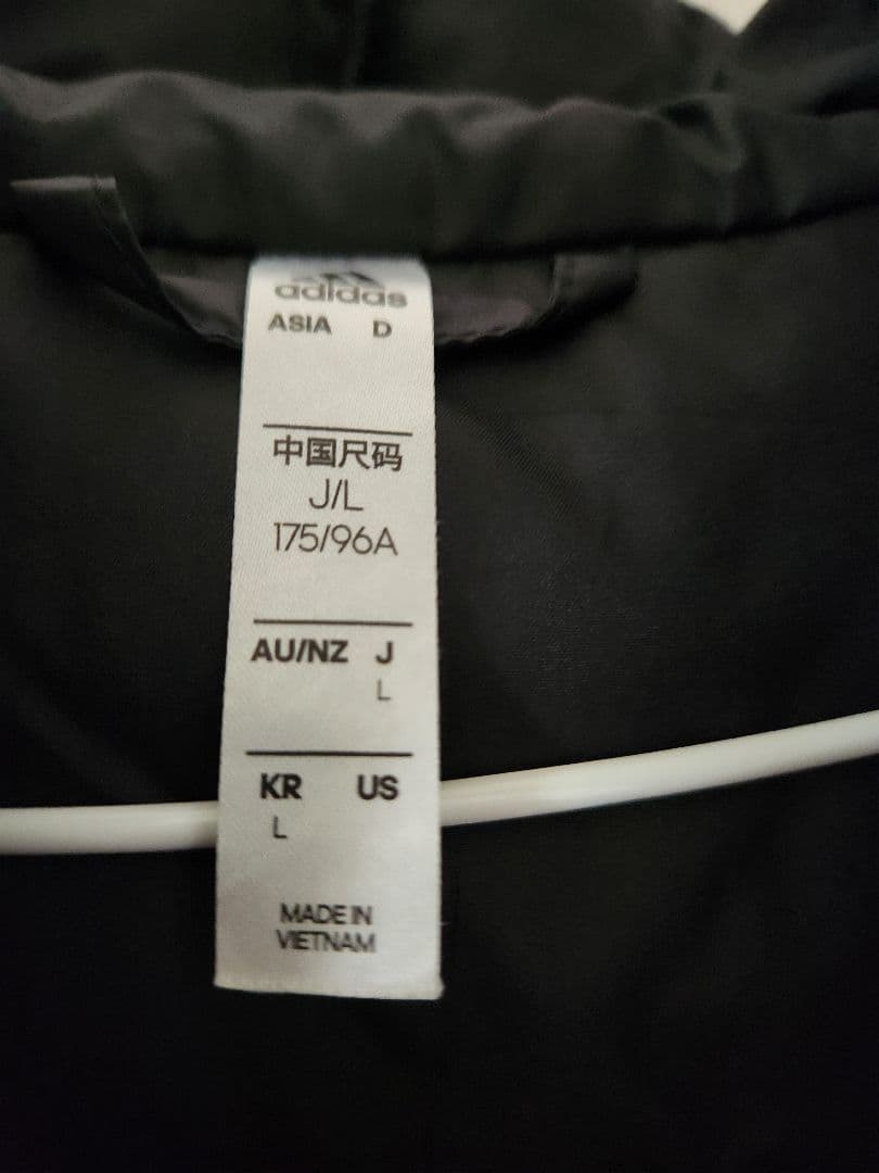 adidas フード付きダウンコート L