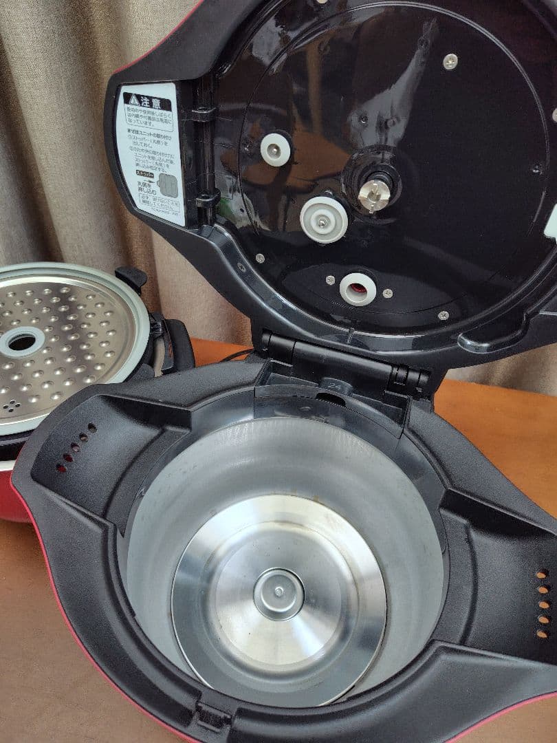 ホットクック　ヘルシオ　KN-HW24C