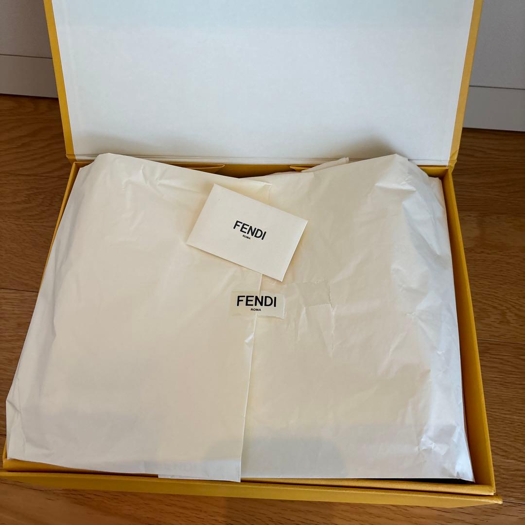 FENDI ペカンタオル　ブランケット