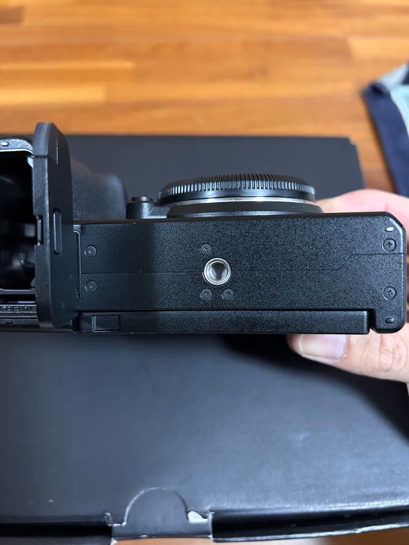 FUJIFILM X-S20 ミラーレスカメラ XC15-45mm